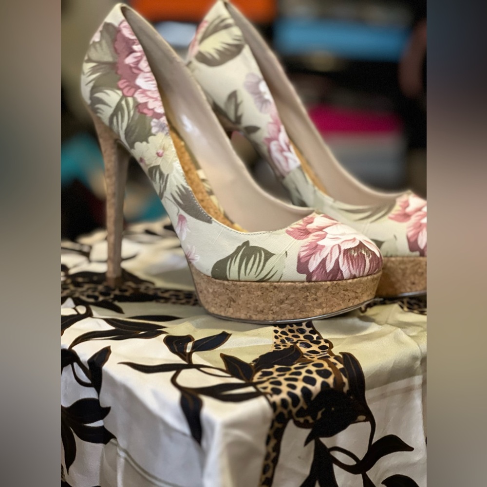 ♥️NEW Aldo Floral High Heels